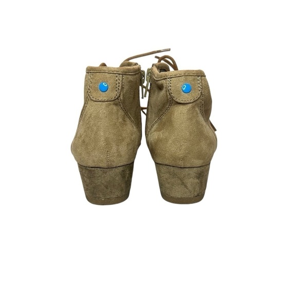 Cat & Jack Girls Faux Suede Beige Lace Up Side Zip Wedge Ankle Boots Size 4 - Picture 3 of 10